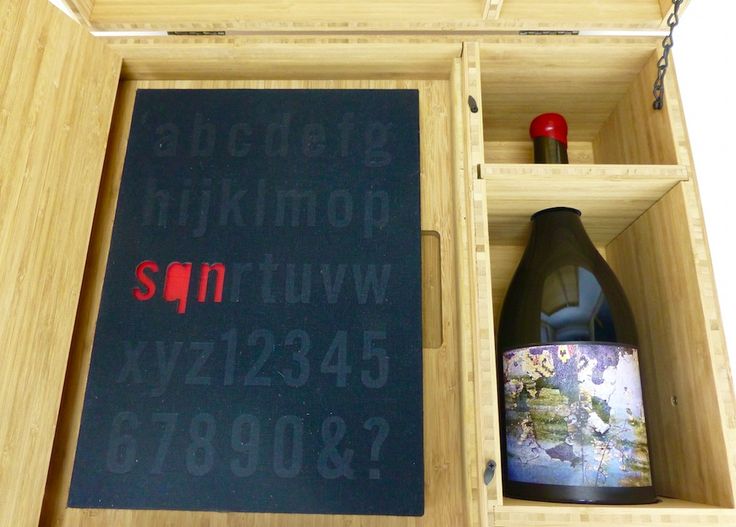 Sine Qua Non The Writing on the Wall Magnum &  The Art of SQN Book Set OWC 2012